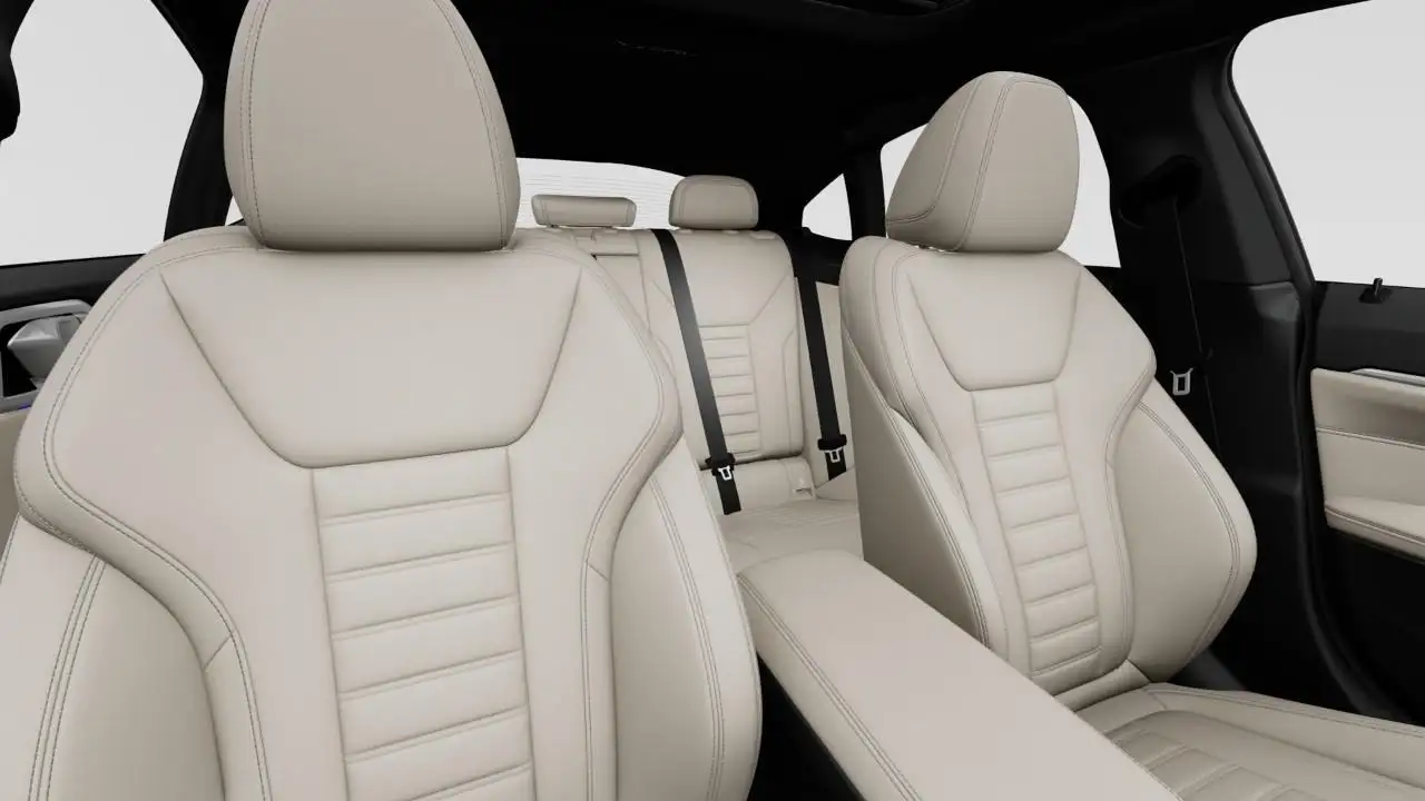 BMW i4 - Image 11