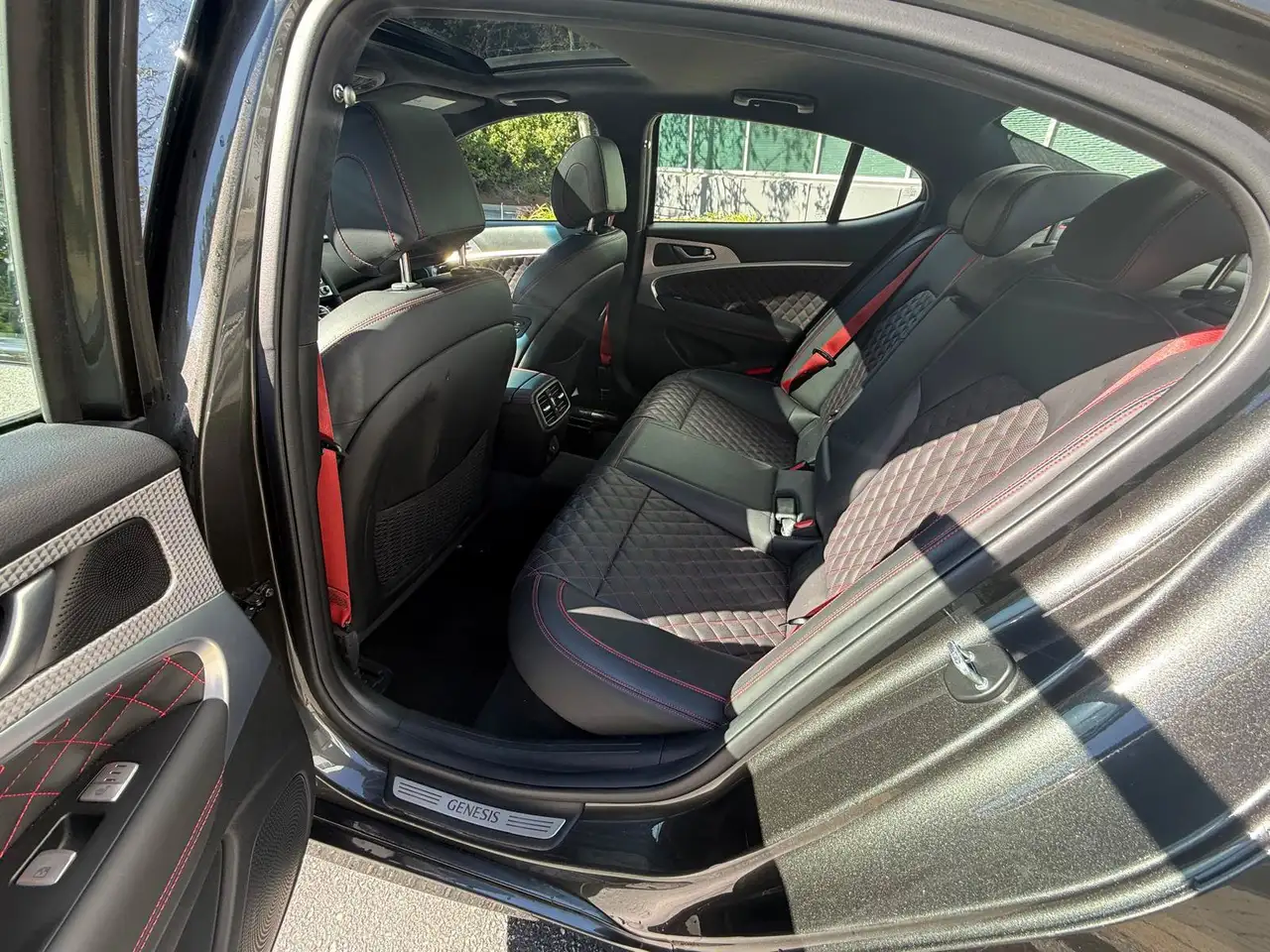 Genesis G70 - Image 11