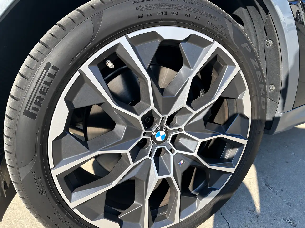 BMW X7 - Image 10