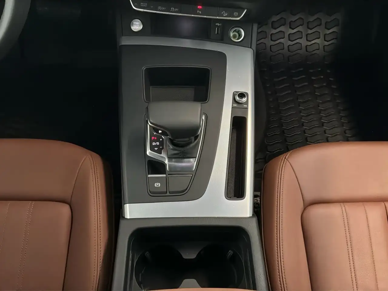 Audi Q5 - Image 22