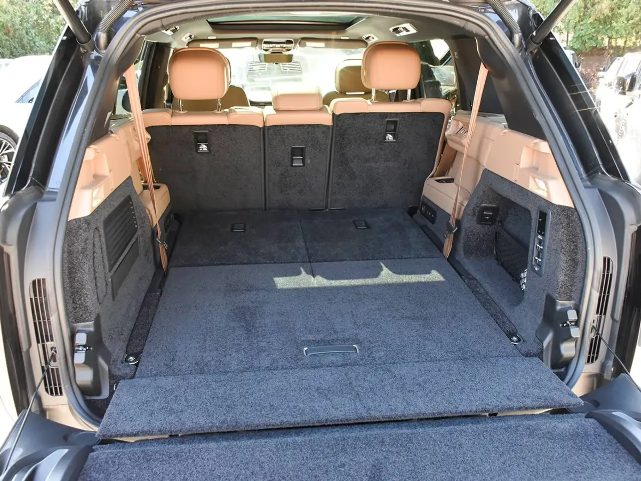 Land Rover Range Rover - Image 10