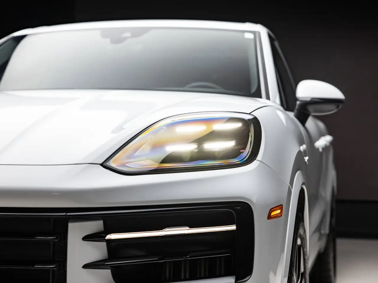 Porsche Cayenne - Image 35