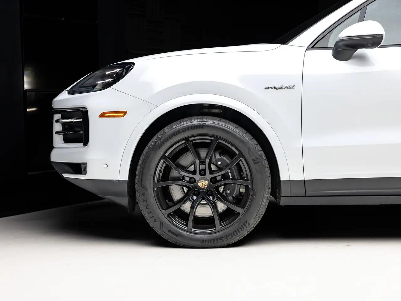 Porsche Cayenne - Image 33