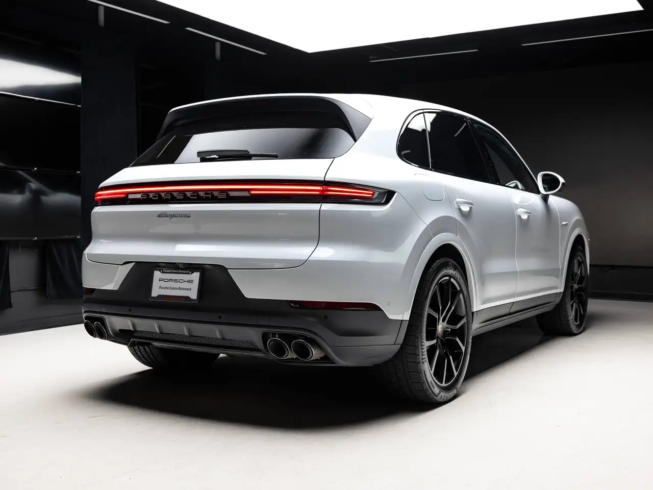 Porsche Cayenne - Image 5