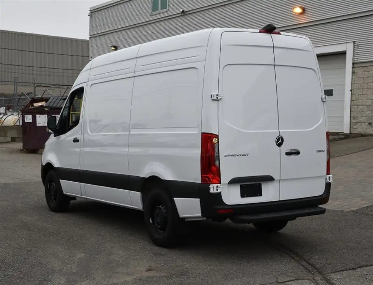 Mercedes-Benz Sprinter 2500 - Image 4
