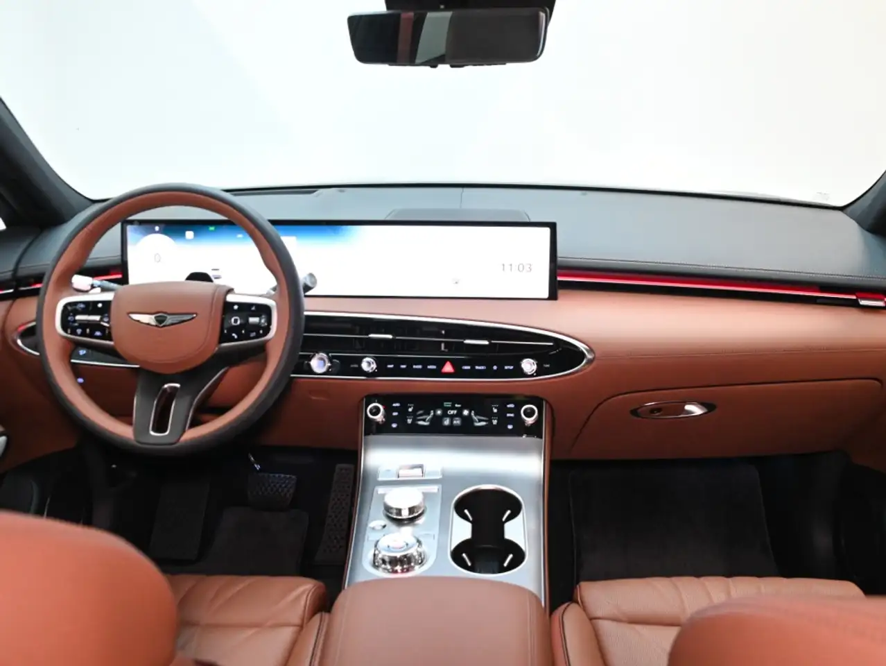 Genesis GV70 - Image 18
