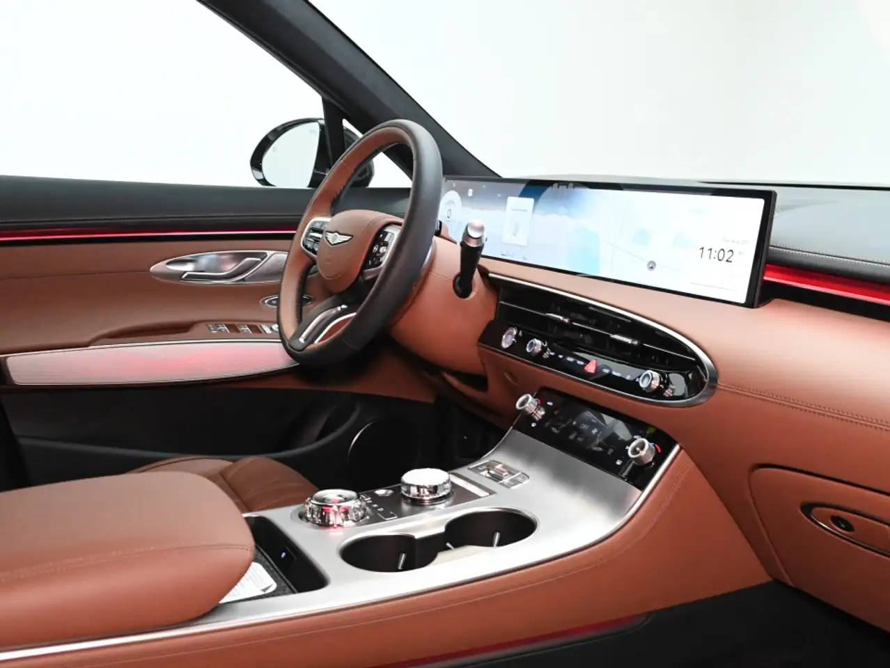 Genesis GV70 - Image 17