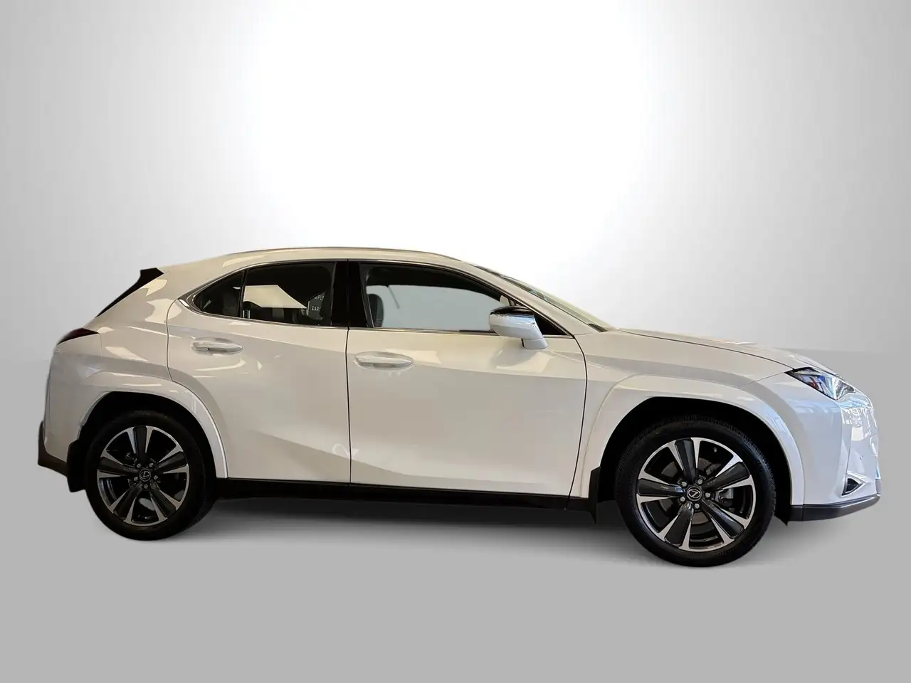 Lexus UX - Image 16