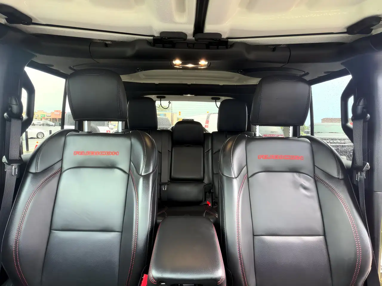 Jeep Wrangler - Image 29