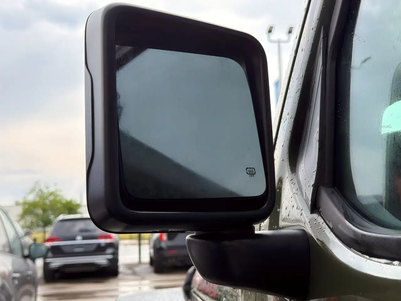 Jeep Wrangler - Image 10