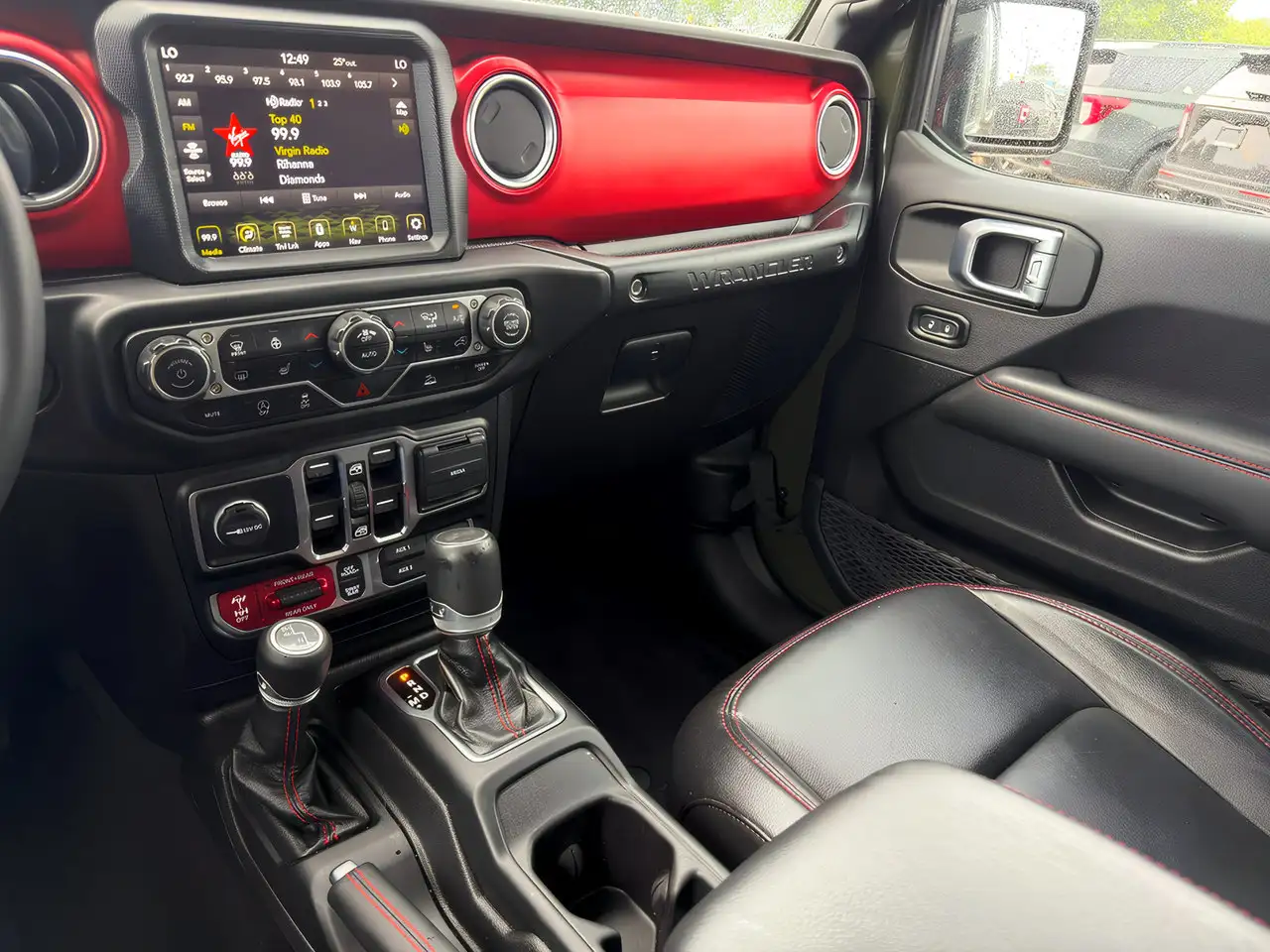 Jeep Wrangler - Image 20