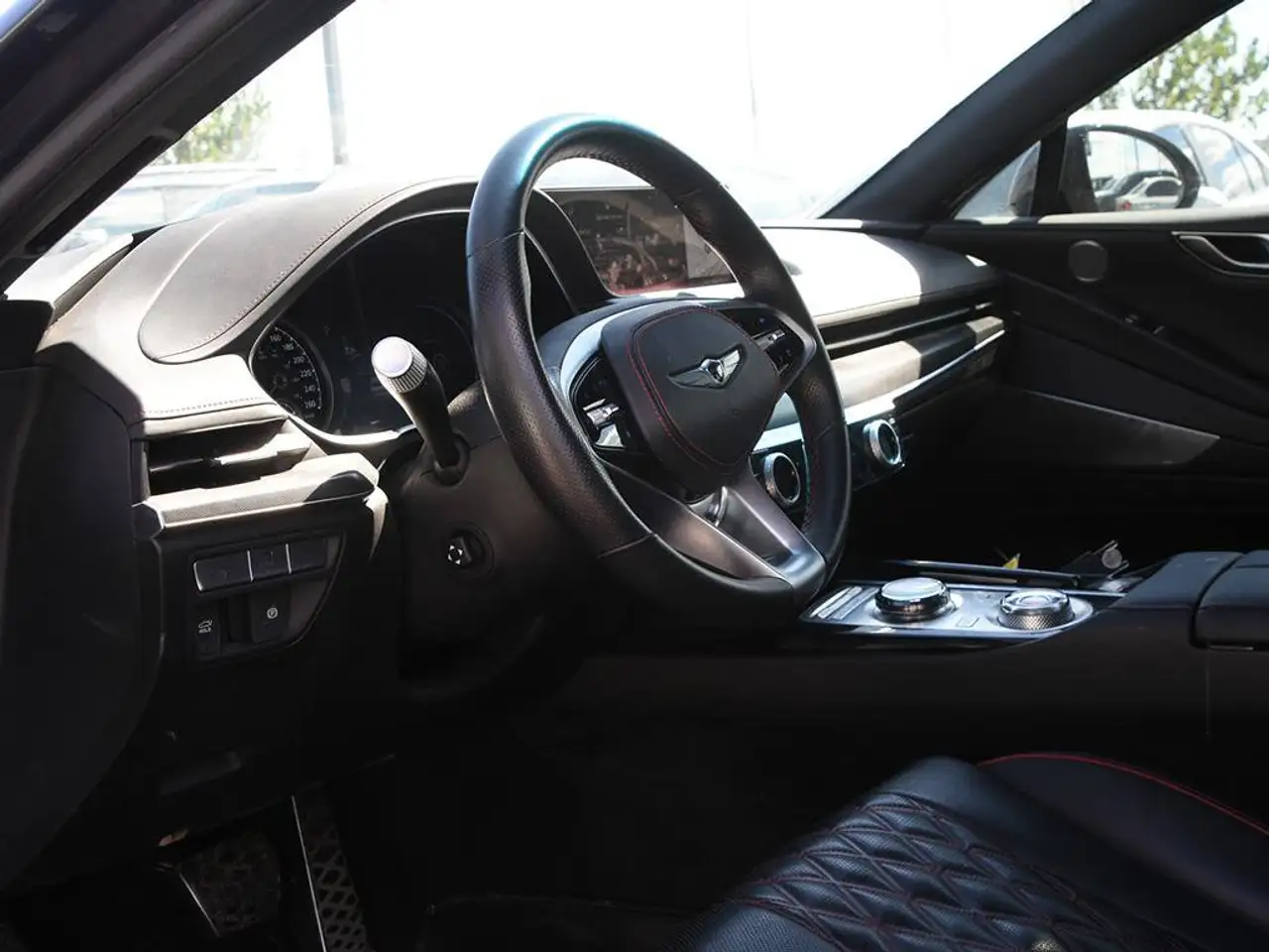 Genesis G80 - Image 17
