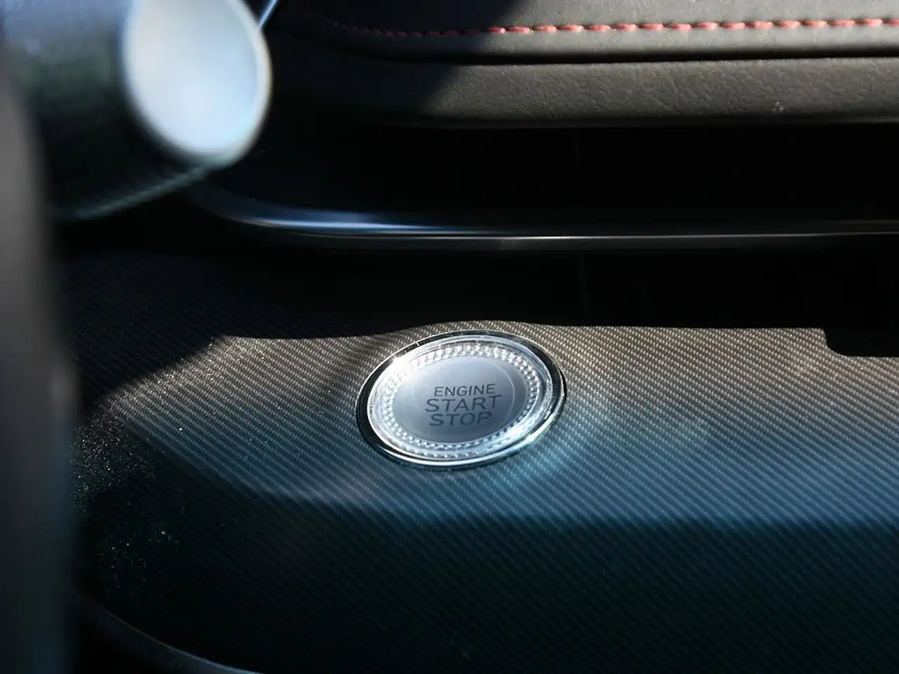 Genesis G80 - Image 31