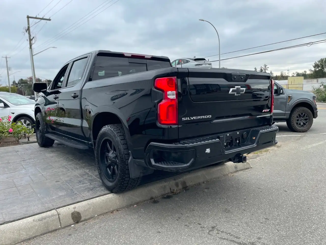 Chevrolet Silverado 1500 - Image 6