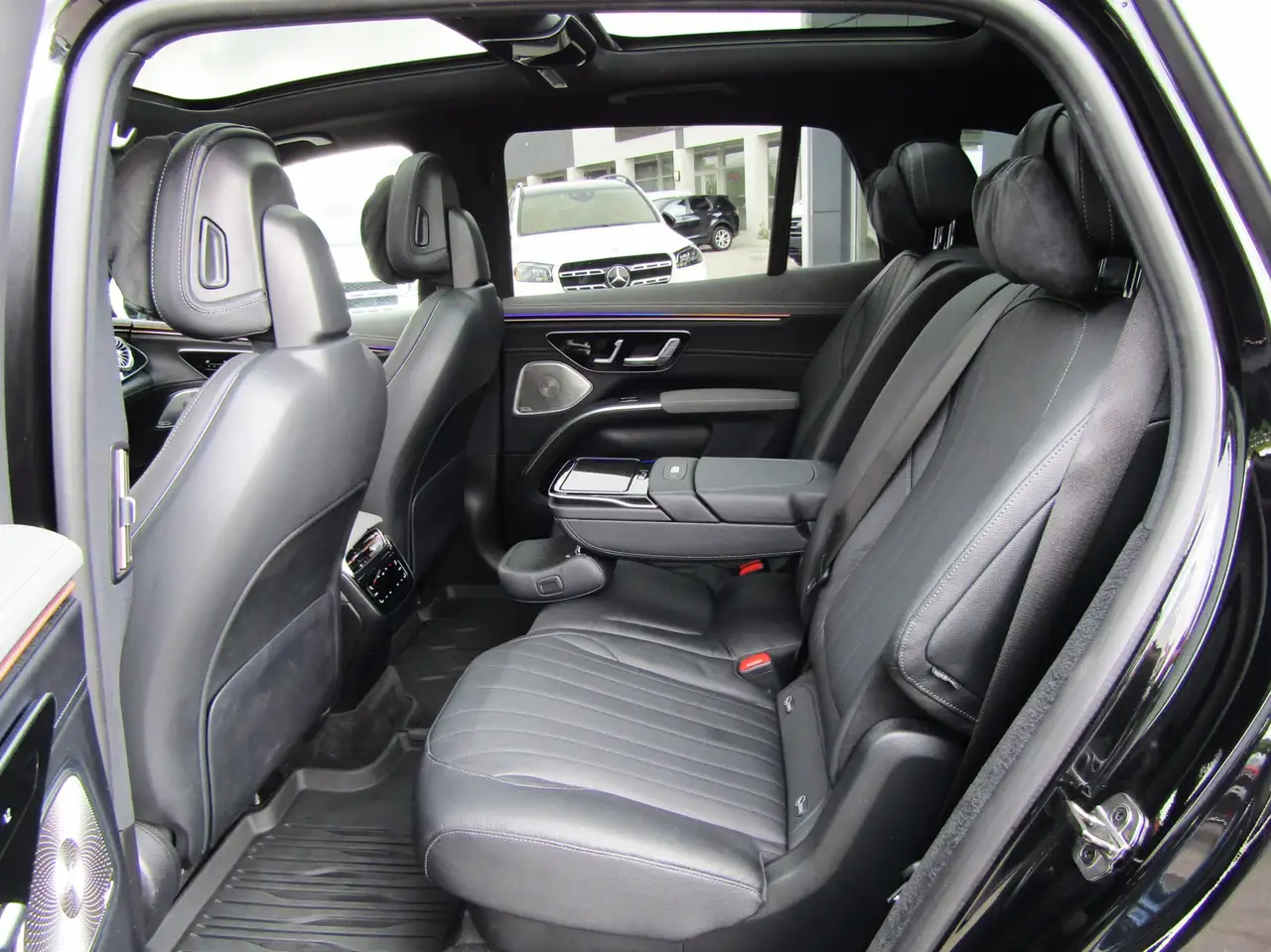Mercedes-Benz EQS - Image 15
