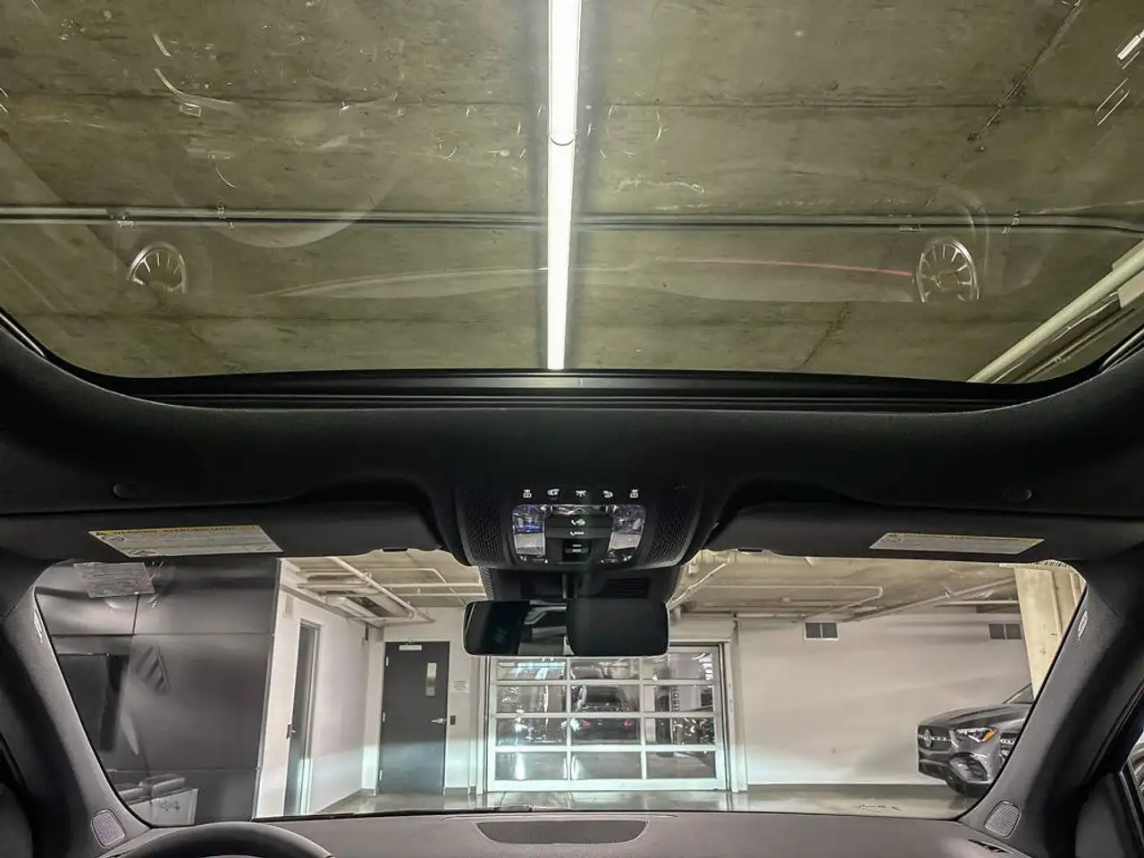 Mercedes-Benz GLA - Image 21