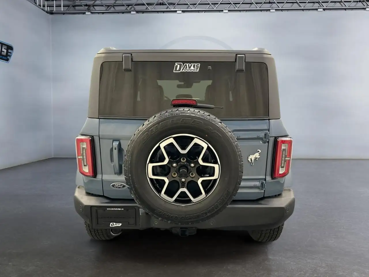 Ford Bronco - Image 6
