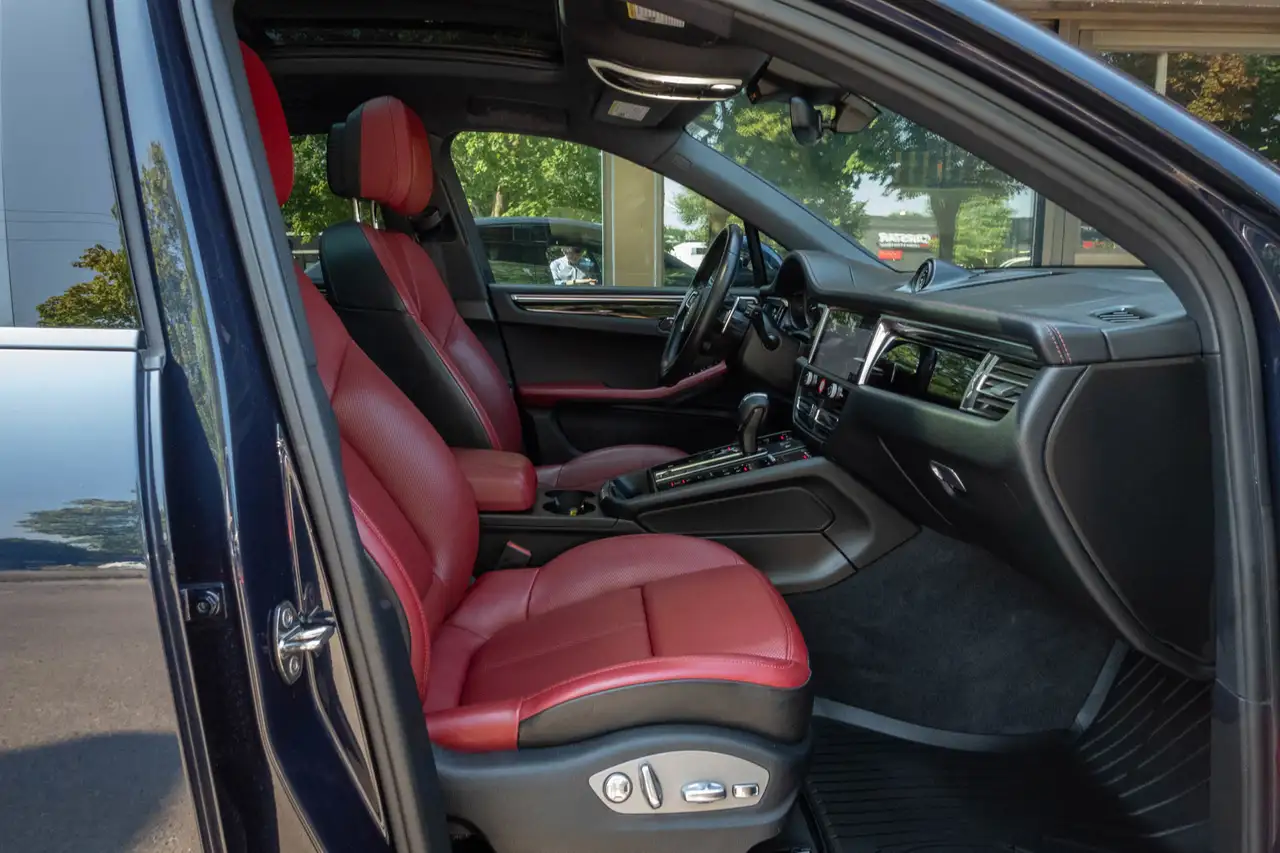 Porsche Macan - Image 18