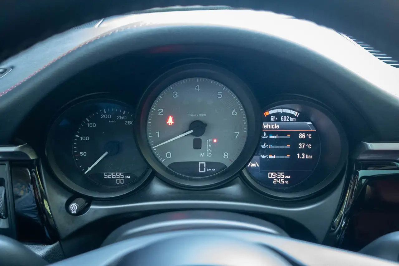 Porsche Macan - Image 29