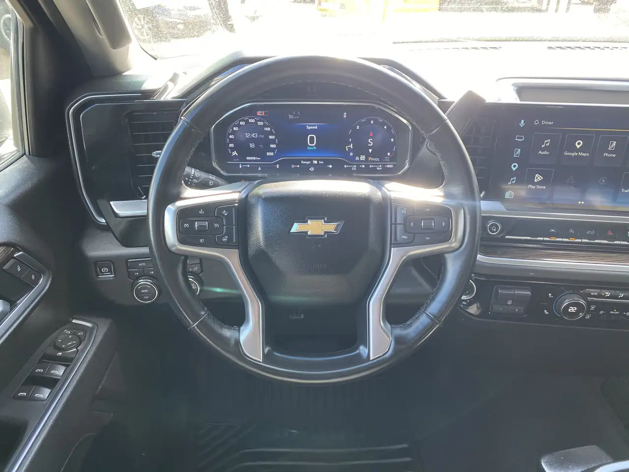 Chevrolet Silverado 1500 - Image 11