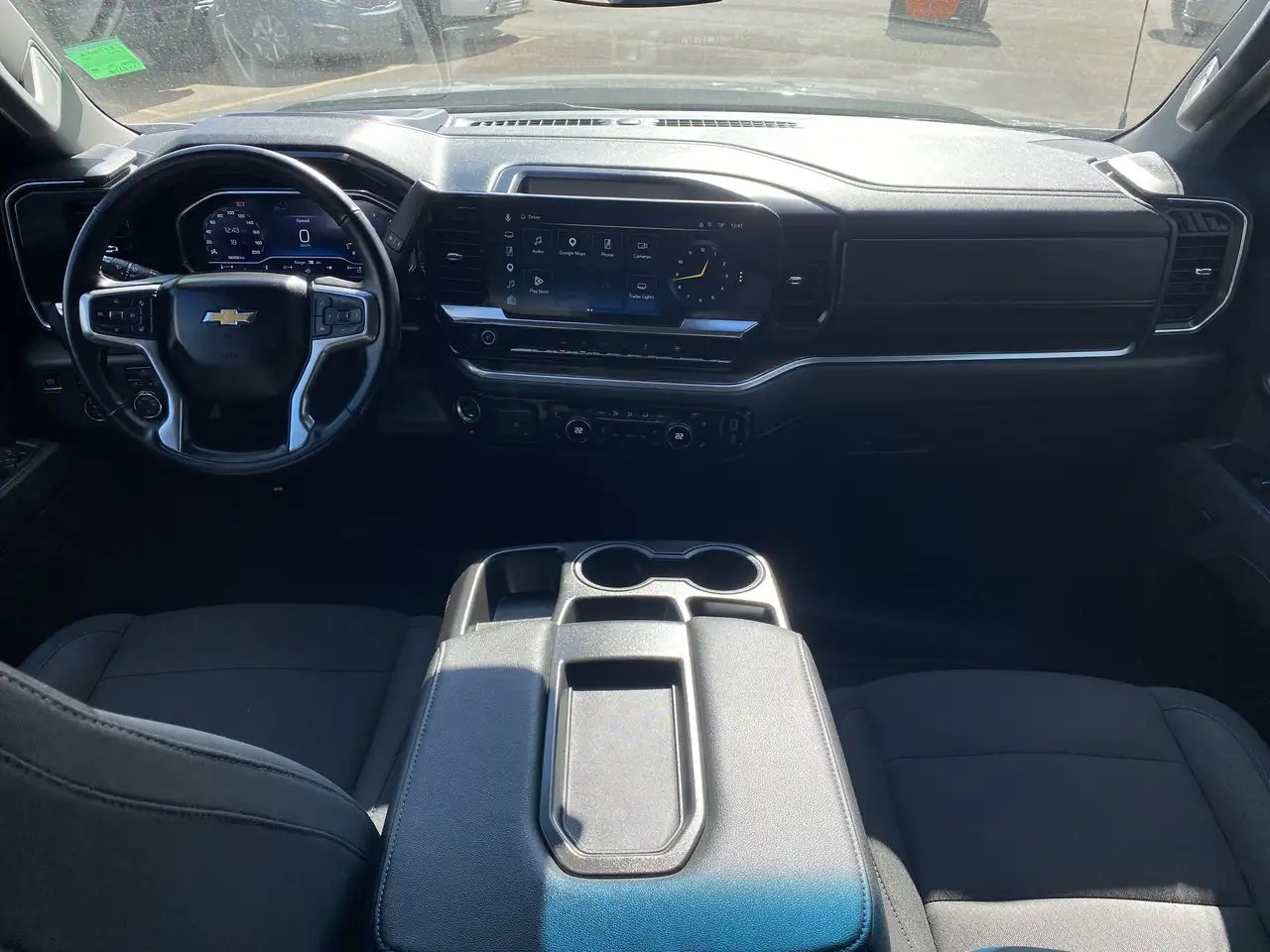 Chevrolet Silverado 1500 - Image 10