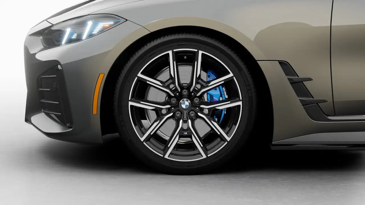 BMW i4 - Image 7