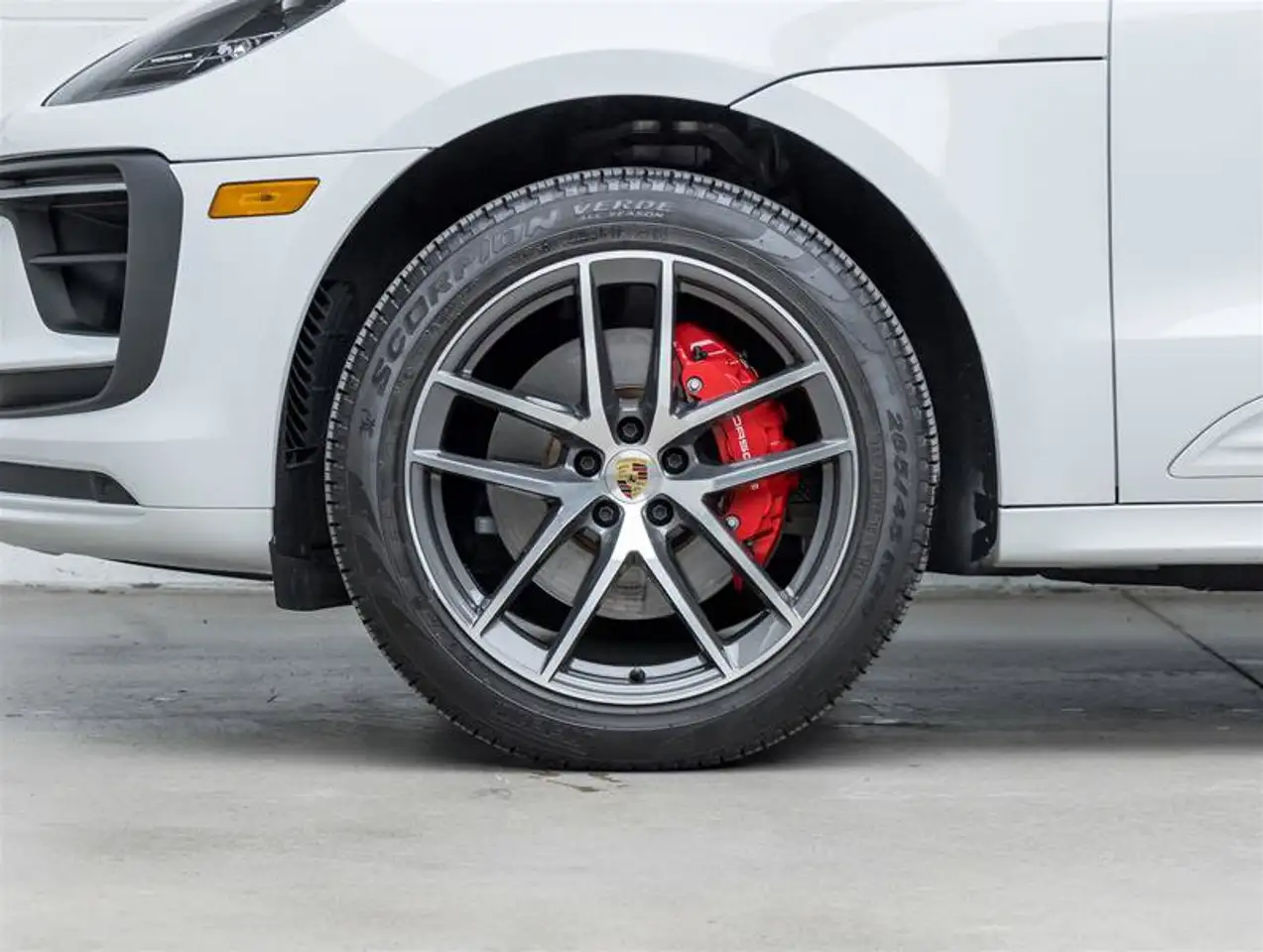 Porsche Macan - Image 6