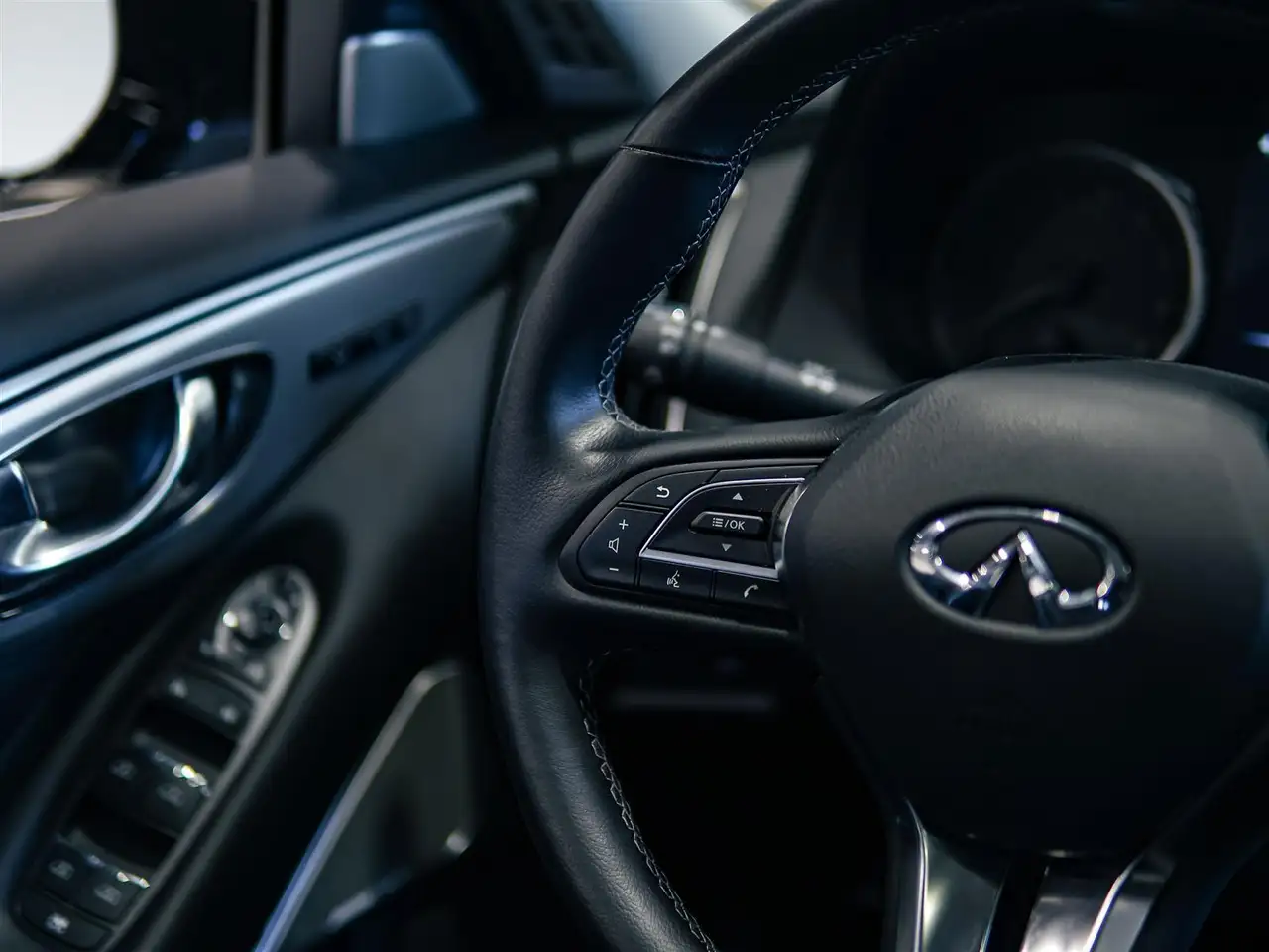Infiniti Q50 - Image 28