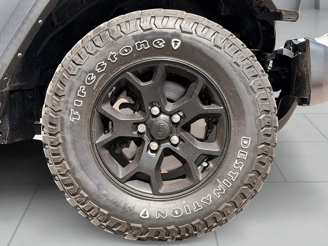 Jeep Wrangler - Image 11