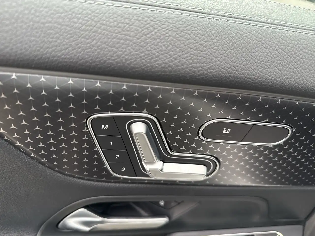 Mercedes-Benz GLA - Image 12