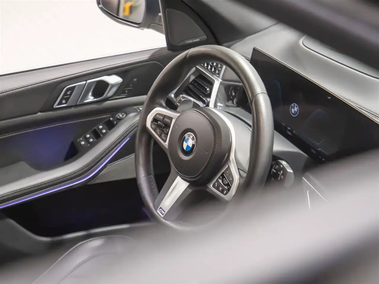 BMW X5 - Image 8