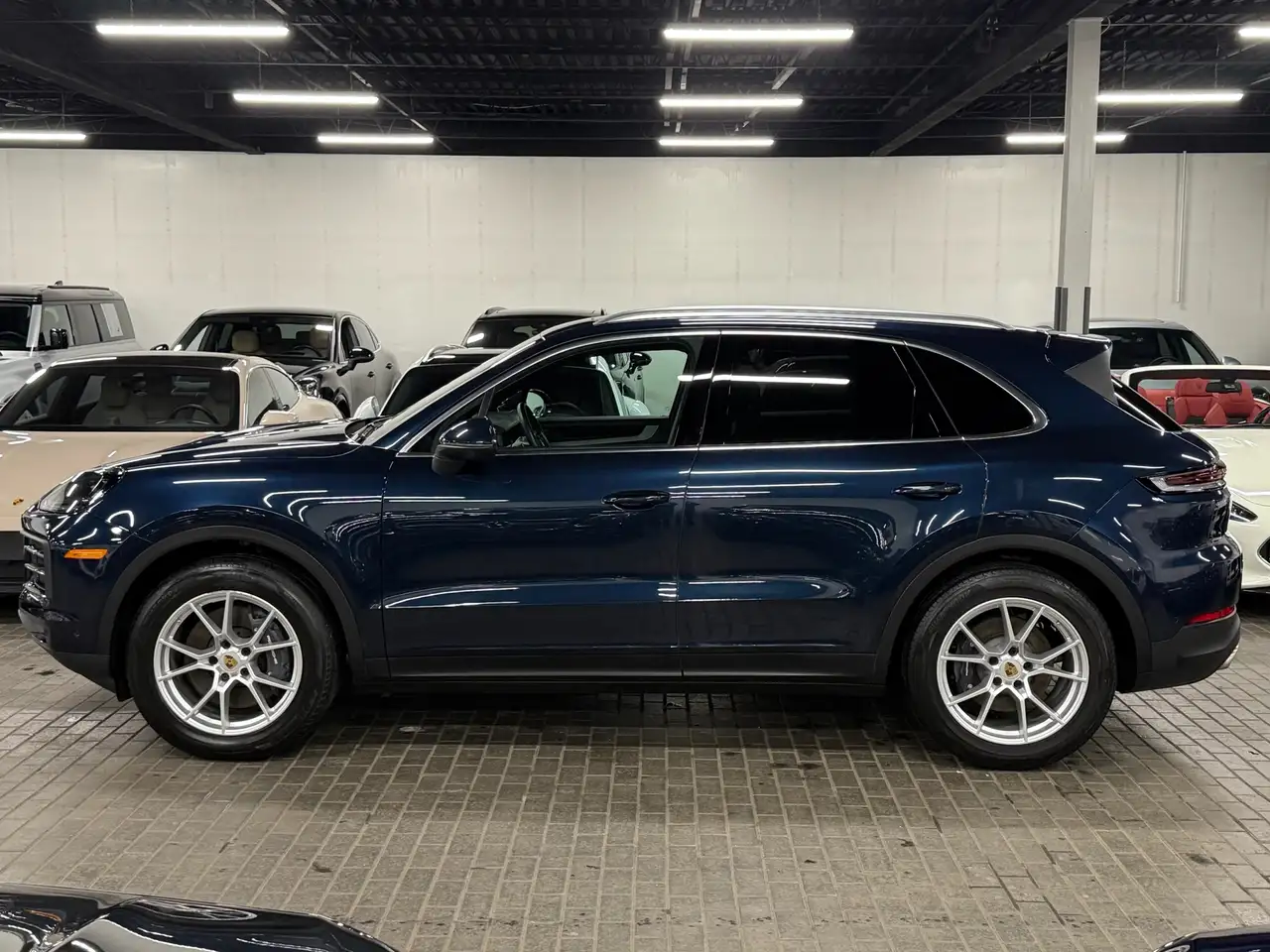 Porsche Cayenne - Image 8