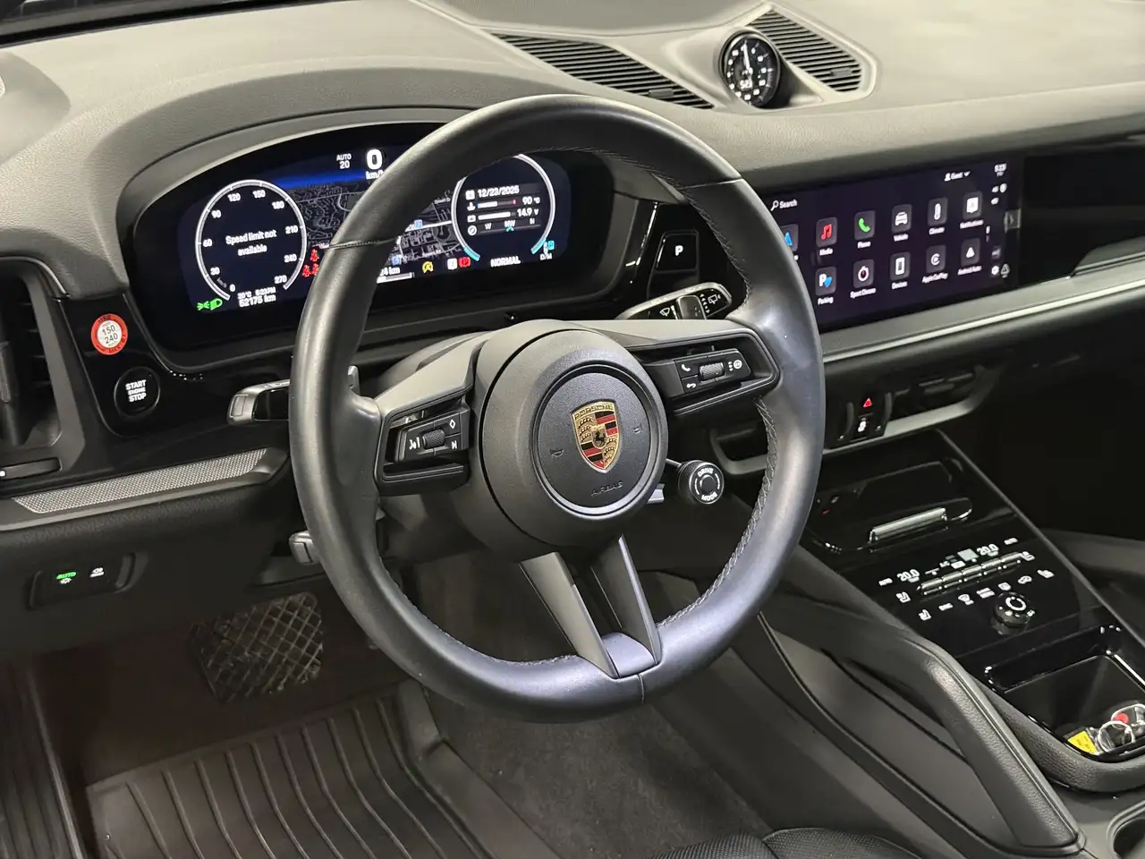 Porsche Cayenne - Image 17
