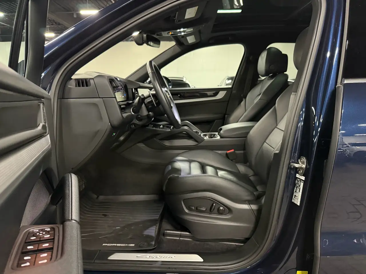 Porsche Cayenne - Image 13