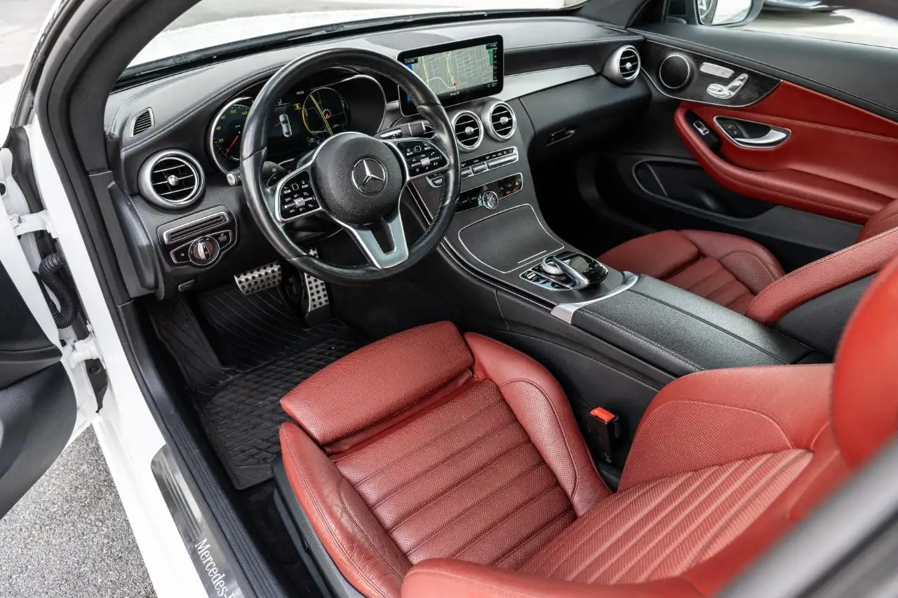 Mercedes-Benz C-Class - Image 15