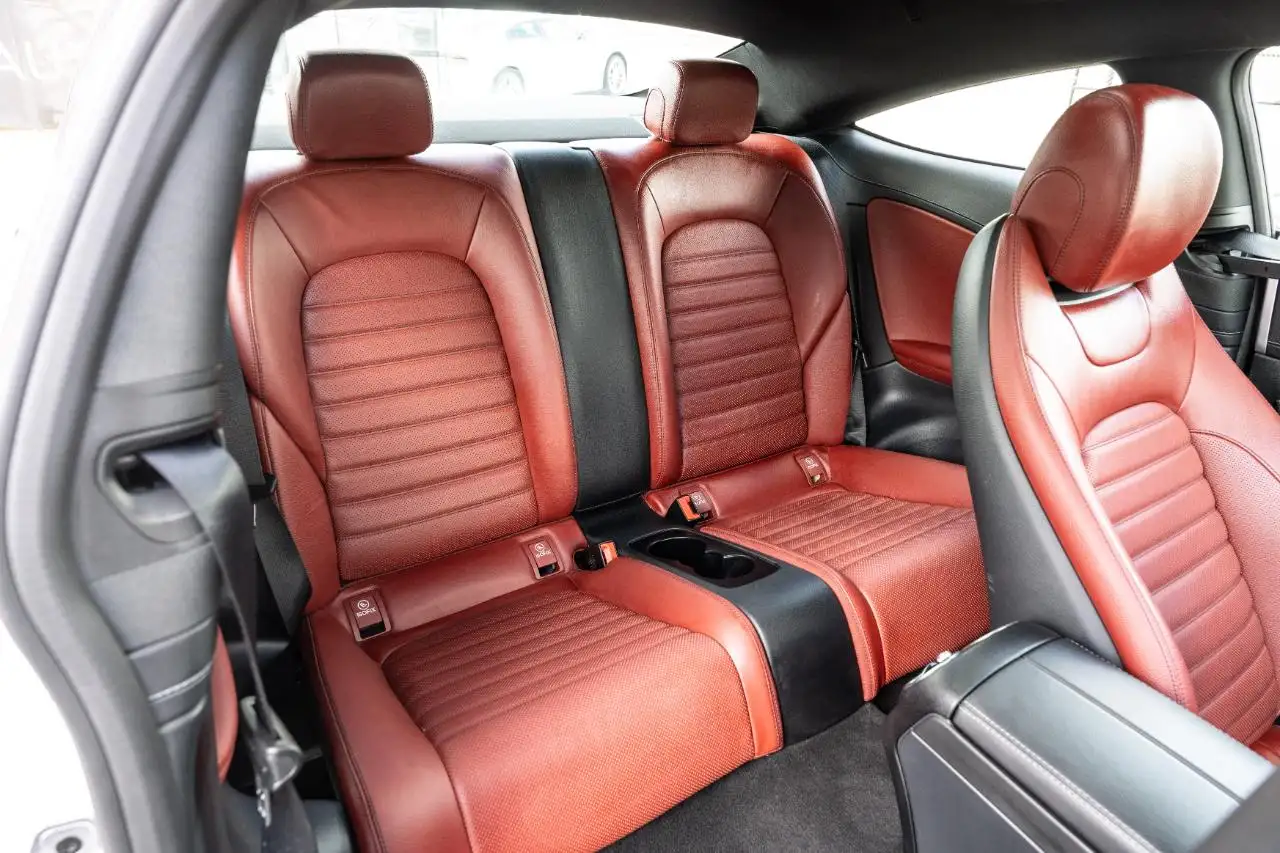 Mercedes-Benz C-Class - Image 31