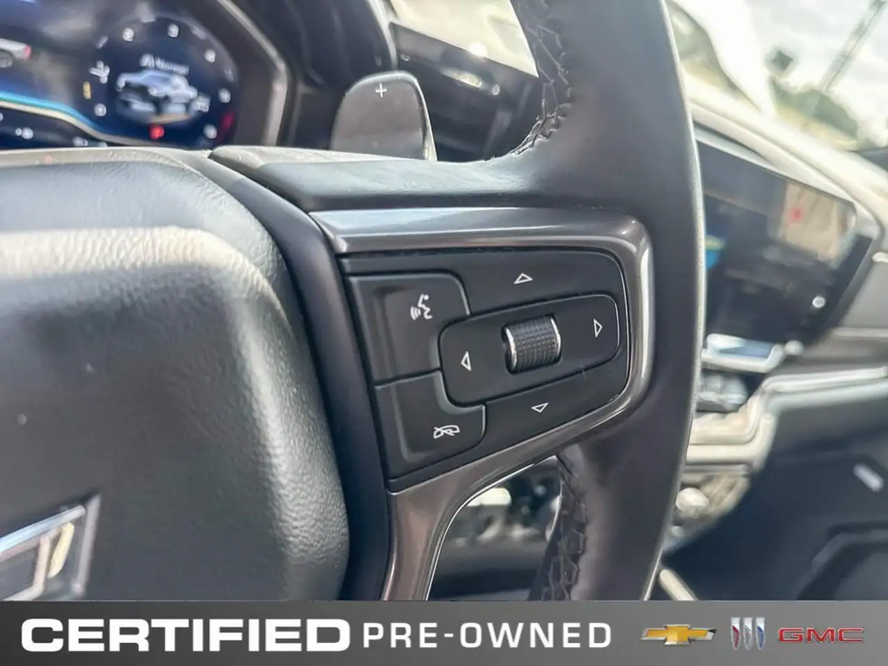 Chevrolet Silverado 1500 - Image 23