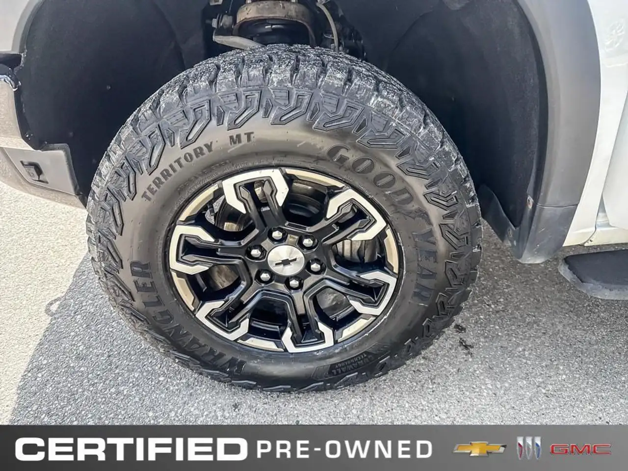 Chevrolet Silverado 1500 - Image 20