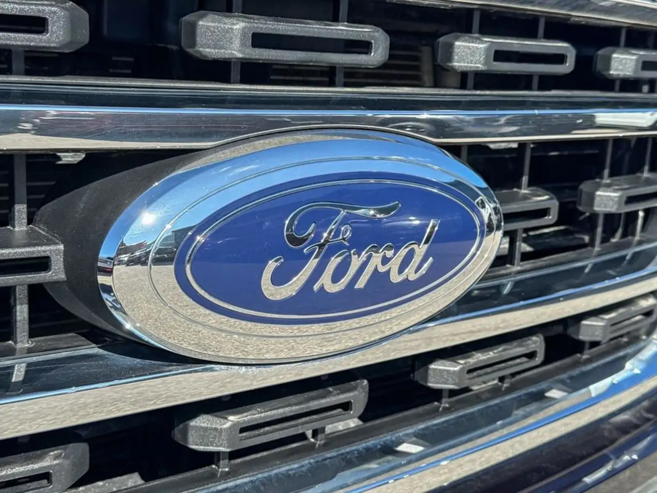 Ford F-150 - Image 11