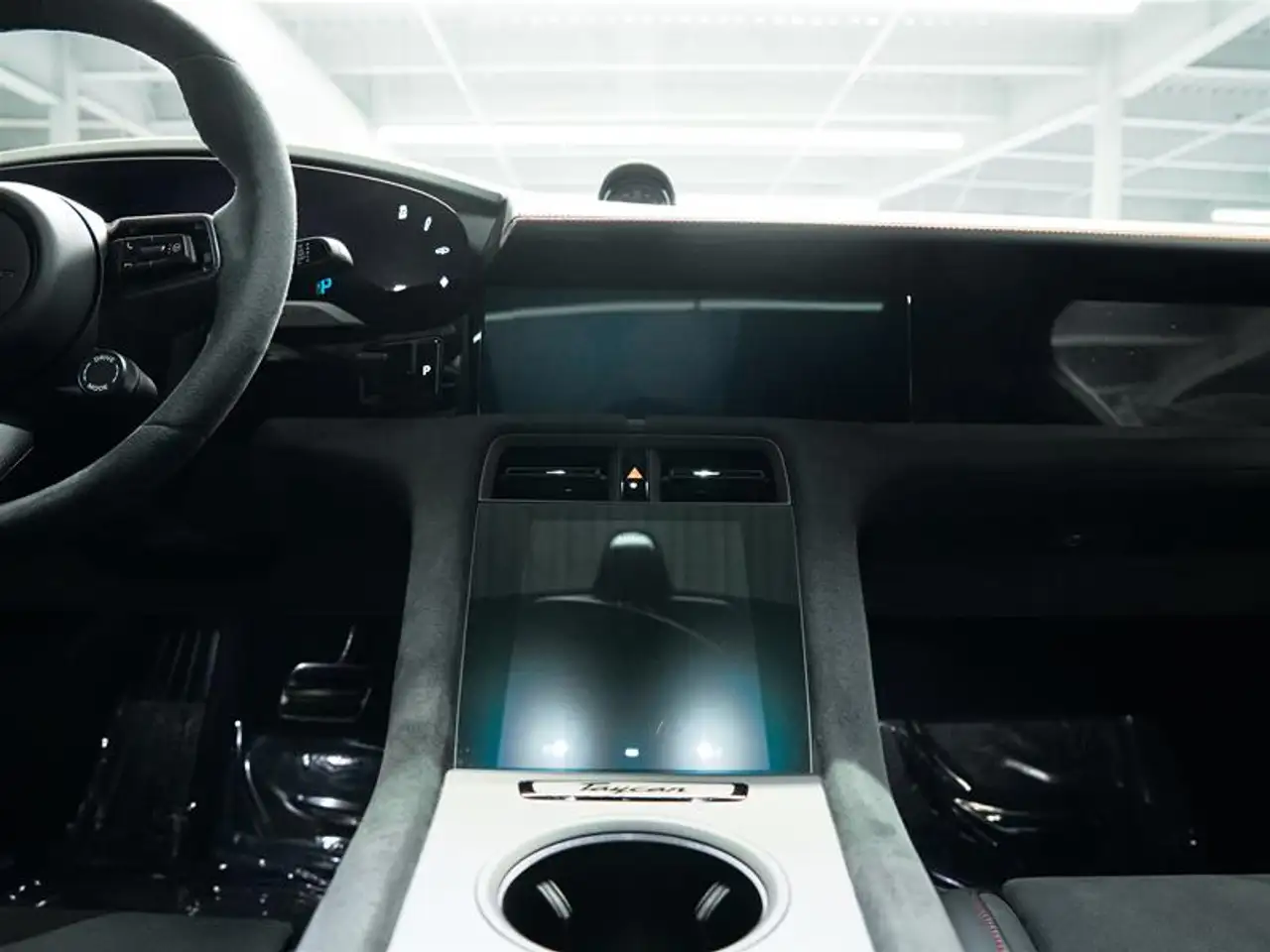 Porsche Taycan - Image 28