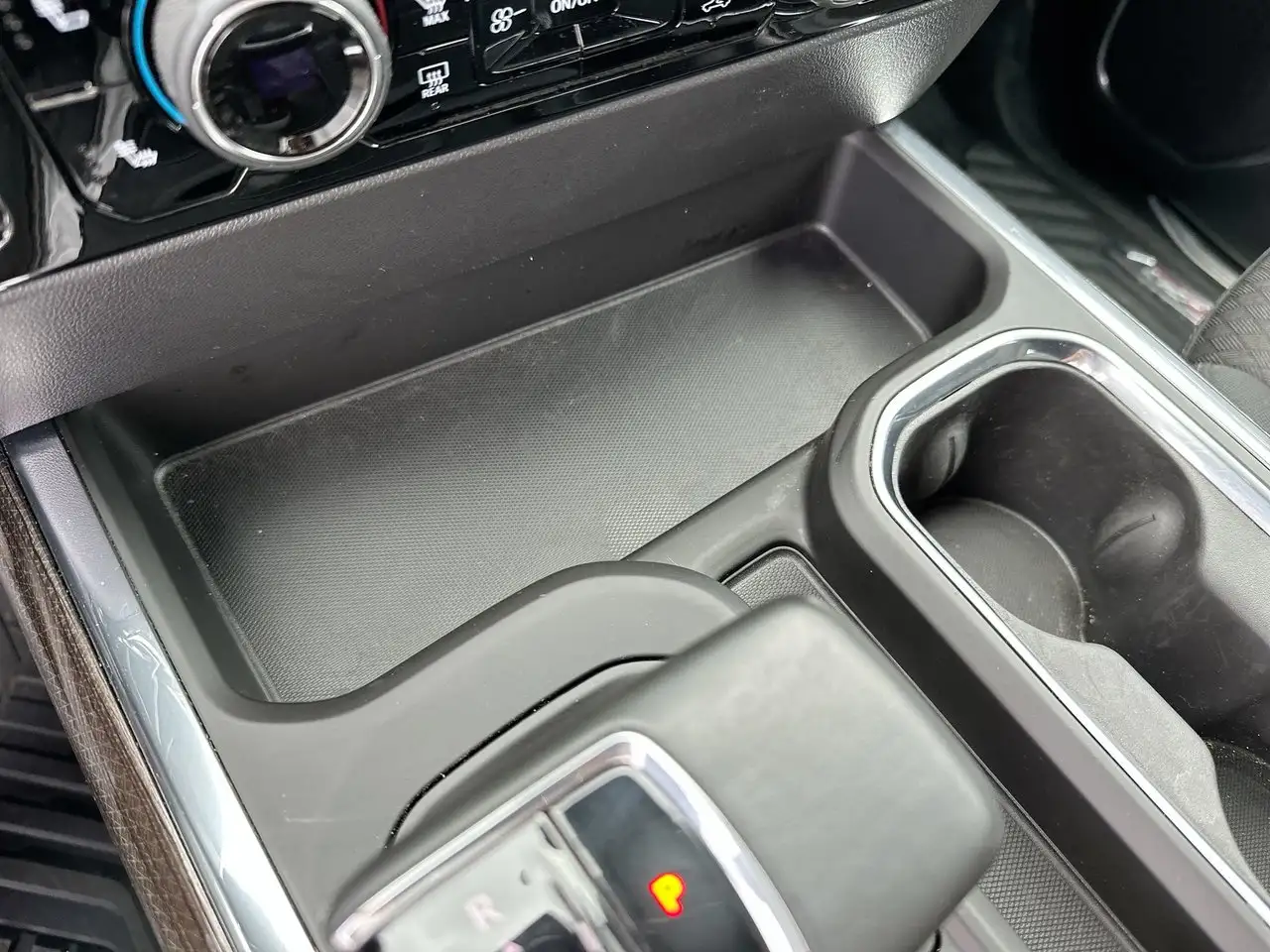 Chevrolet Silverado 1500 - Image 28