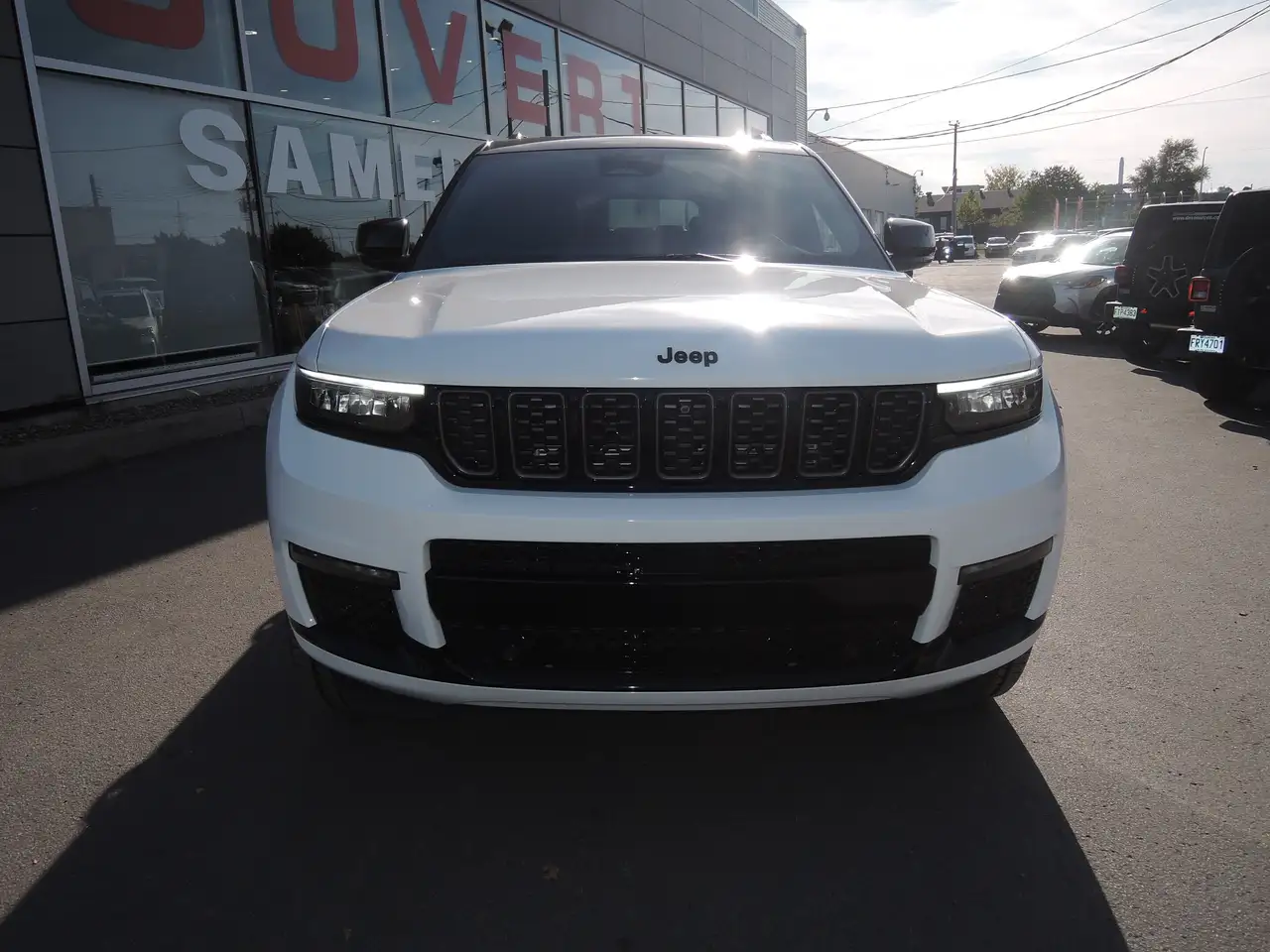 Jeep Grand Cherokee - Image 2
