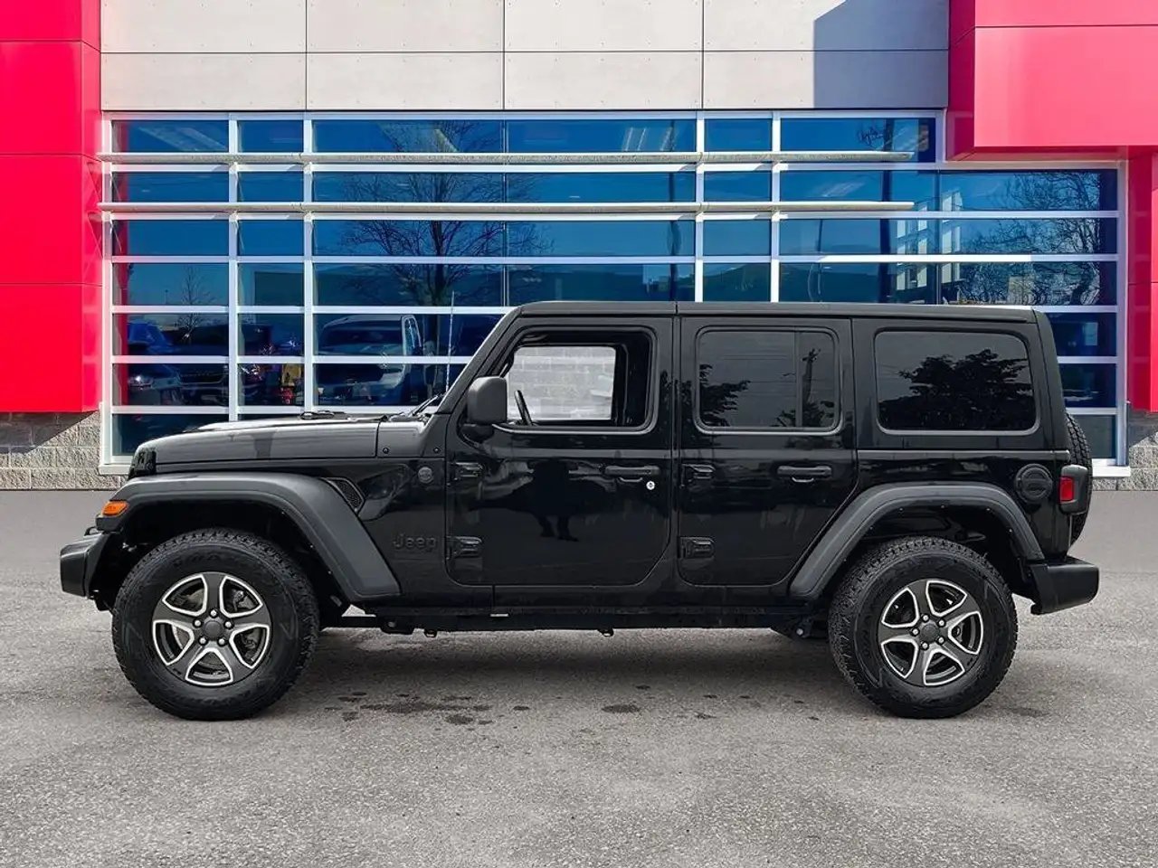 Jeep Wrangler - Image 2