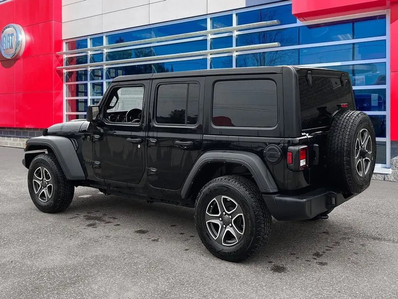 Jeep Wrangler - Image 3