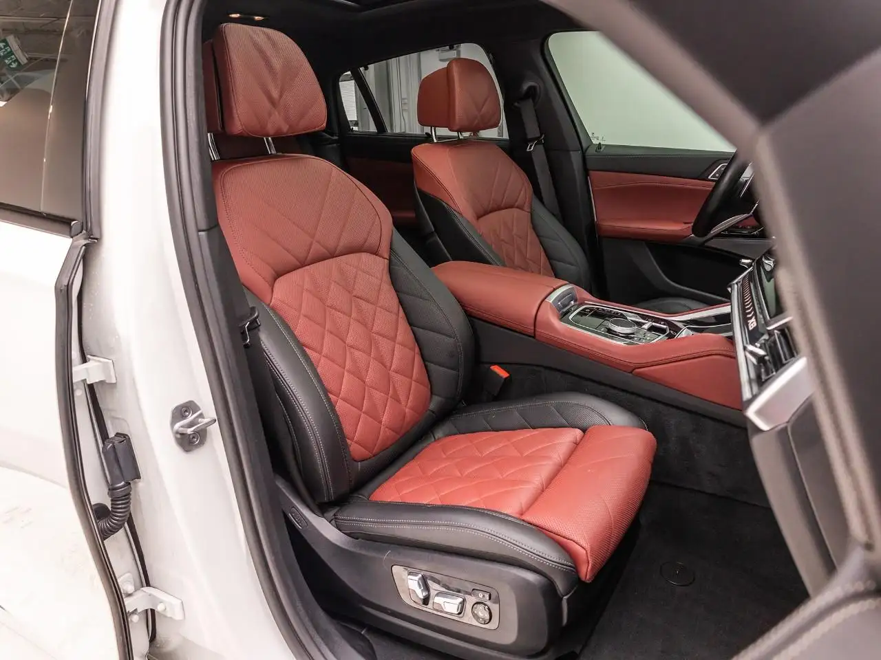 BMW X6 - Image 24