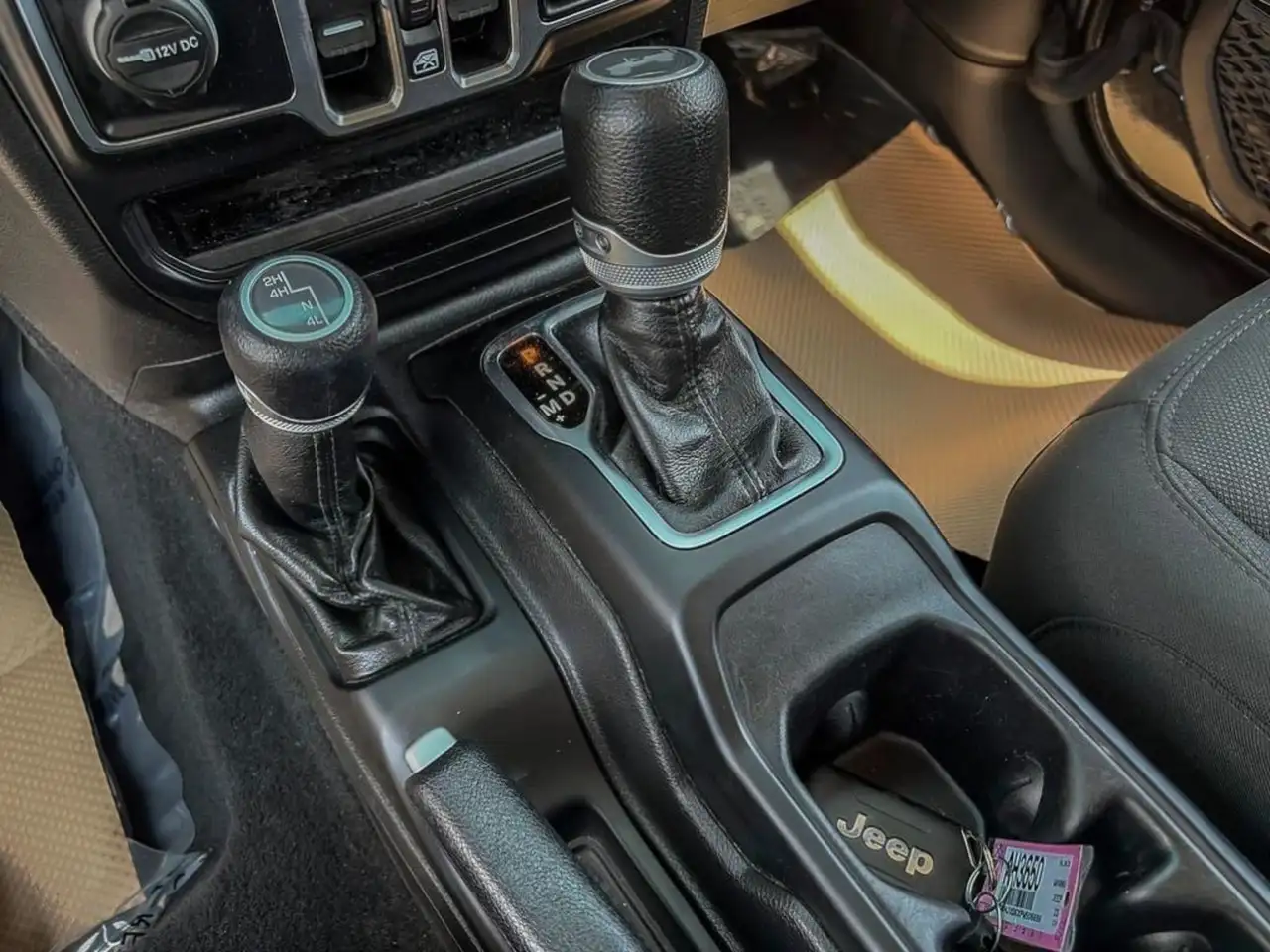Jeep Wrangler - Image 18