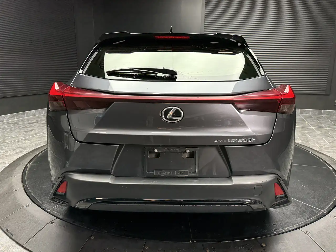 Lexus UX - Image 4