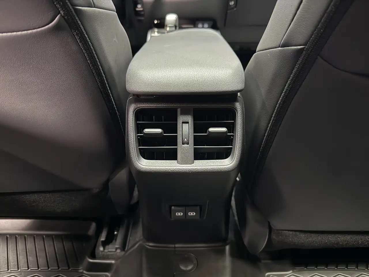 Lexus UX - Image 27