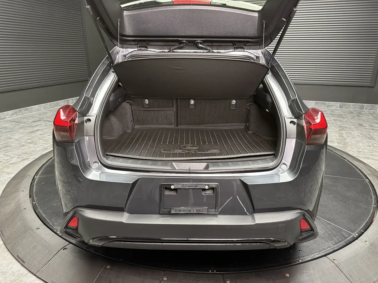 Lexus UX - Image 5