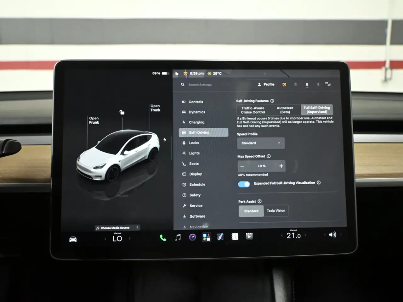 Tesla Model Y - Image 14